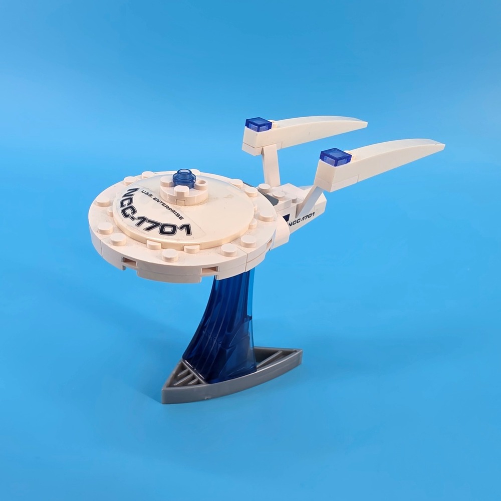 Star Trek USS Enterprise Toy Figure Kre-O 39pc Hasbro USS A3368 NCC-1701